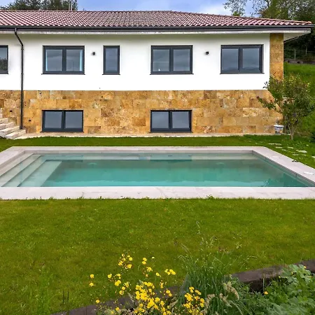 Con Piscina Privada Y Vistas A La Naturaleza *