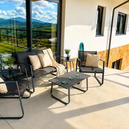 Con Piscina Privada Y Vistas A La Naturaleza *